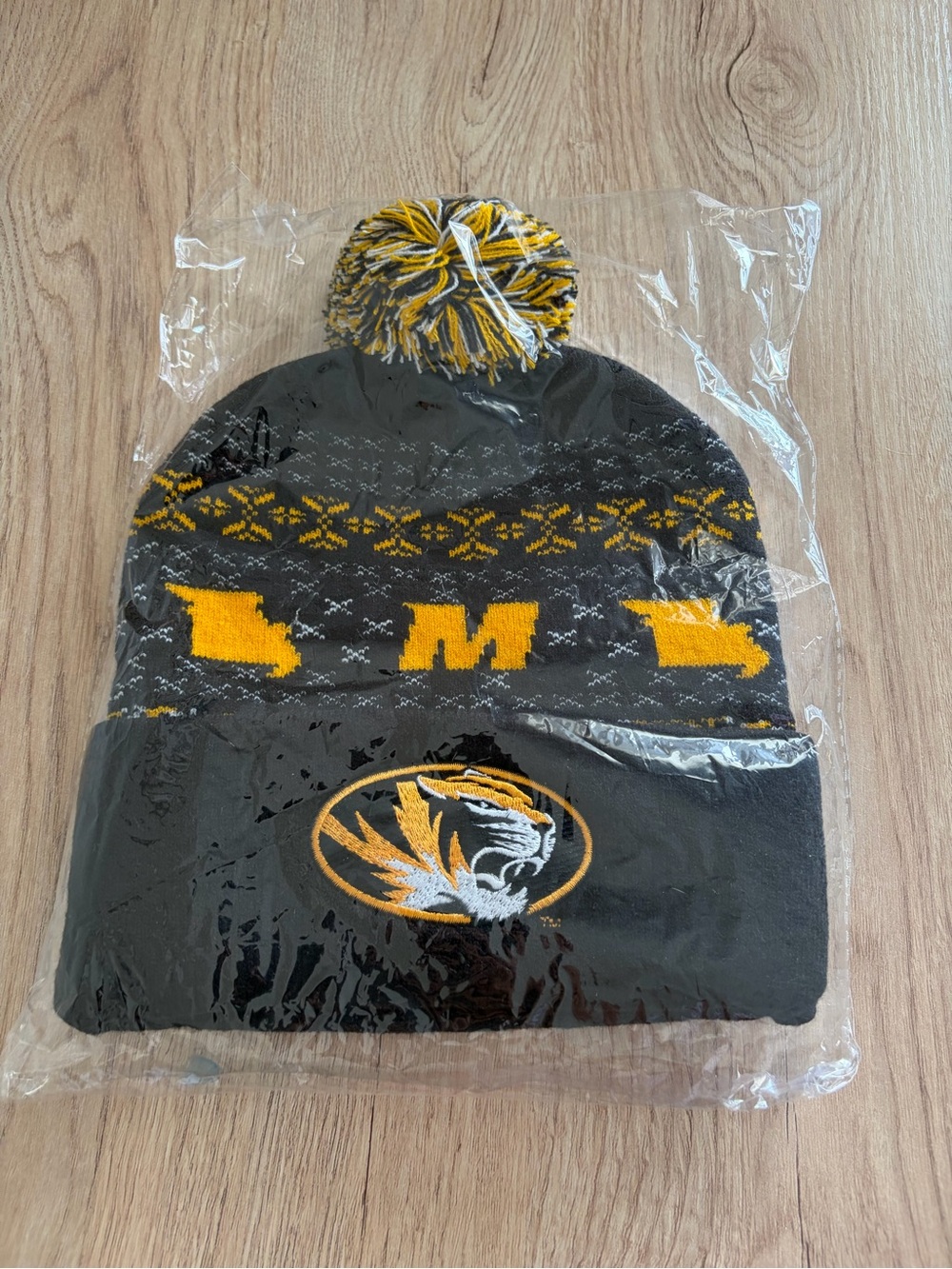 Missouri Tigers Black Cuff Pom Knit Hat